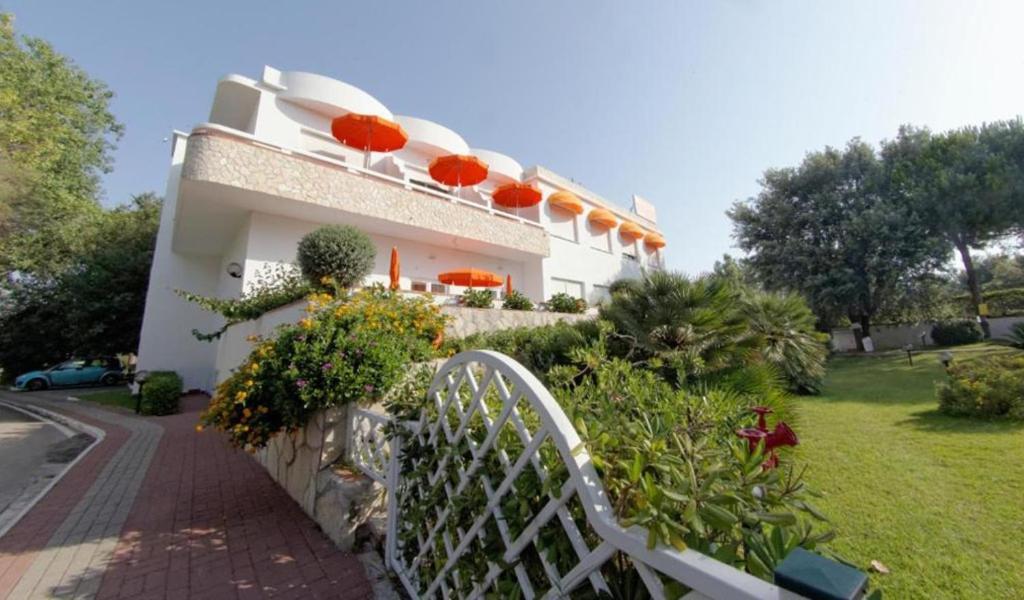 Capo Circeo Beach Resort Spa Fronte Mare San Felice Circeo Exterior photo